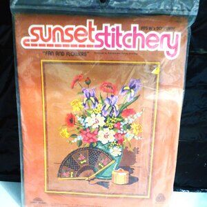 100% WOOL 1981 Sunset Designs FAN AND FLOWERS #2299 Barbara Randy Jennings